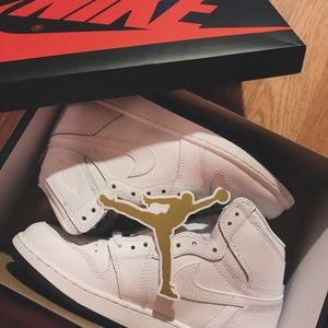 Air Jordan 1 Retro High Perforated White (GS)